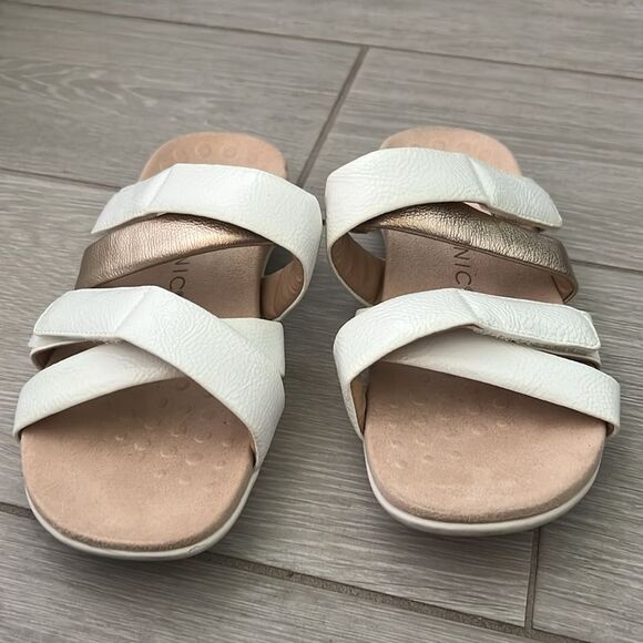 Vionic Hadlie Women's Orthotic Slide Sandals size 8 White and Gold - Picture 3 of 6